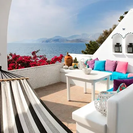 Casa Azul Villa - Seafront Getaway In Kalymnos Myrties