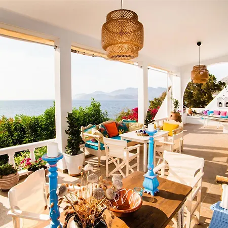 Seafront Casa Azul - Getaway In Kalymnos Myrties