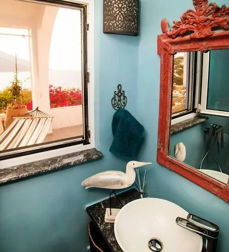 Villa Casa Azul Villa - Seafront Getaway In Kalymnos